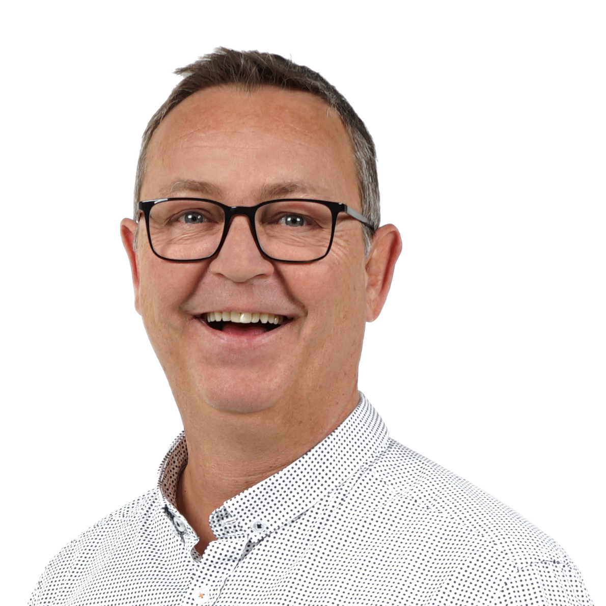 Portrait eines hali Vertriebsmitarbeiters vor weißem Hintergrund.