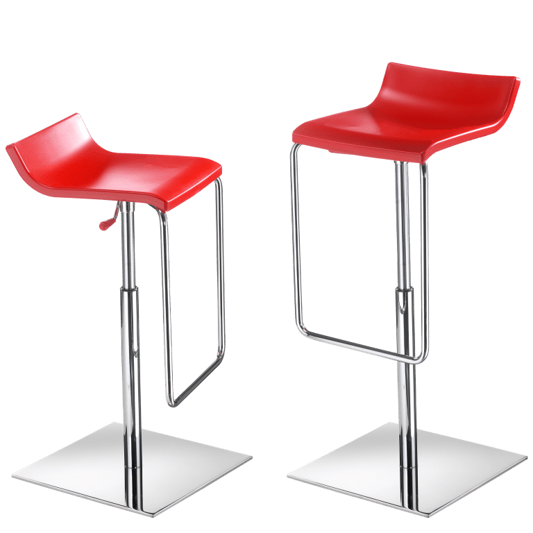Produktbild von höhenverstellbaren Barhockern Batida mit glänzendem Edelstahlgestell und Sitzfläche aus recycelbarem, rotem Polypropylen.